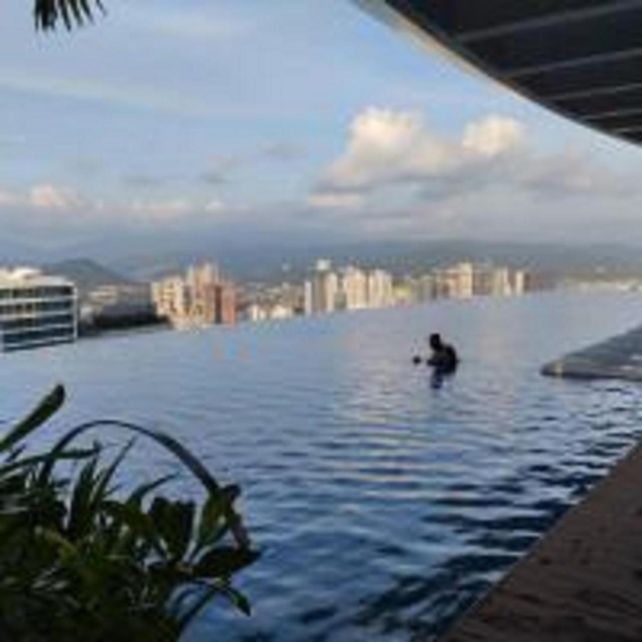 Astra @ Eaton Residences Kl Kuala Lumpur Exteriér fotografie